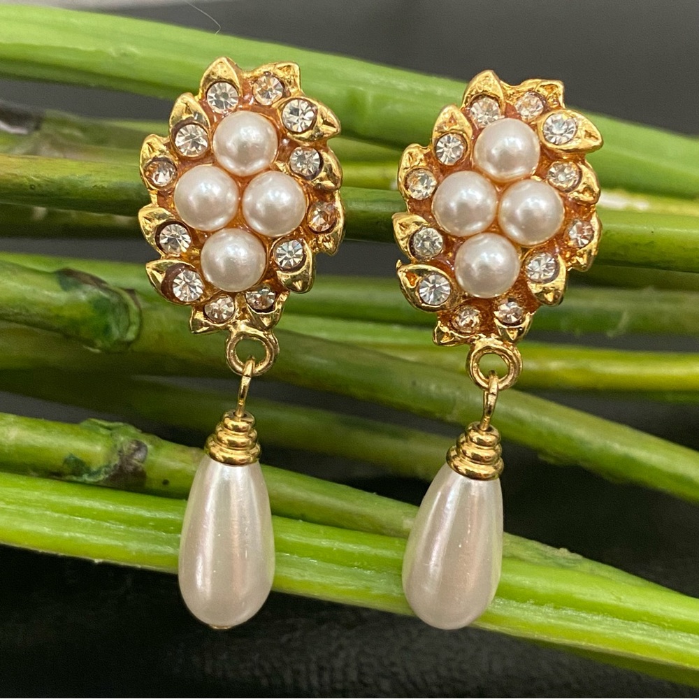 Vintage Faux Pearl Rhinestones Victorian Teardrop Clip Earrings